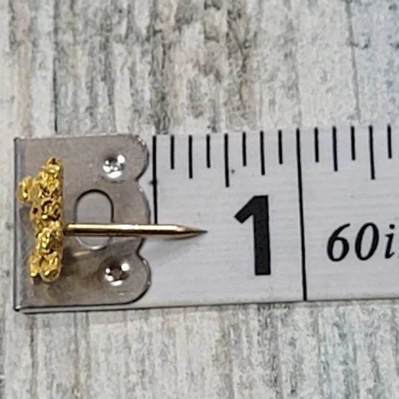 10k Gold Chip Tie Pin. - Picture 8 of 11